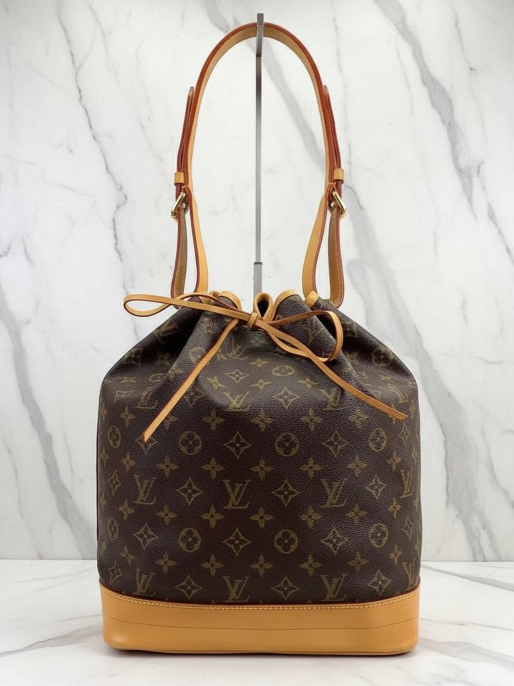 Authentic Louis Vuitton Monogram Noe Bucket Shoulder Bag Excellent Condition